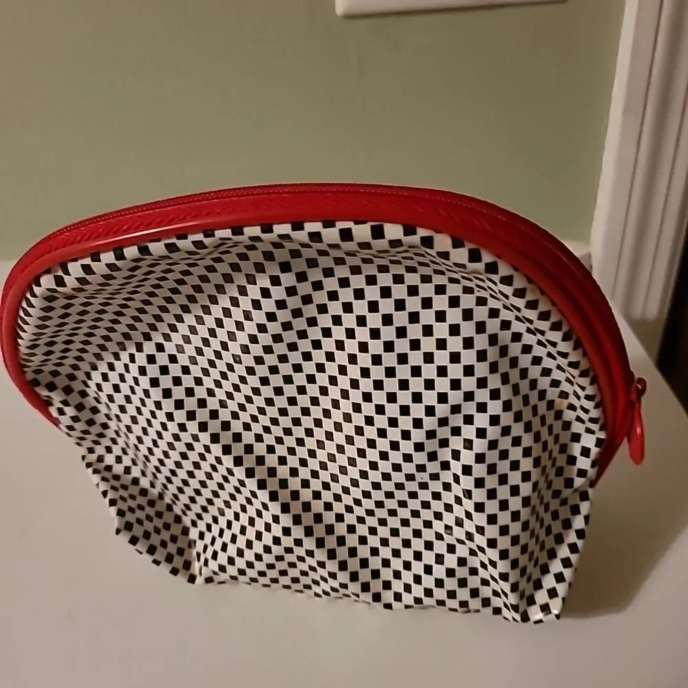 Elizabeth Arden Cosmetic Case